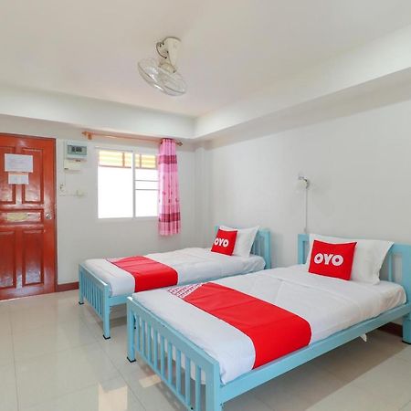 Oyo 799 Pudsadee Hotel Chiang Mai Exterior photo