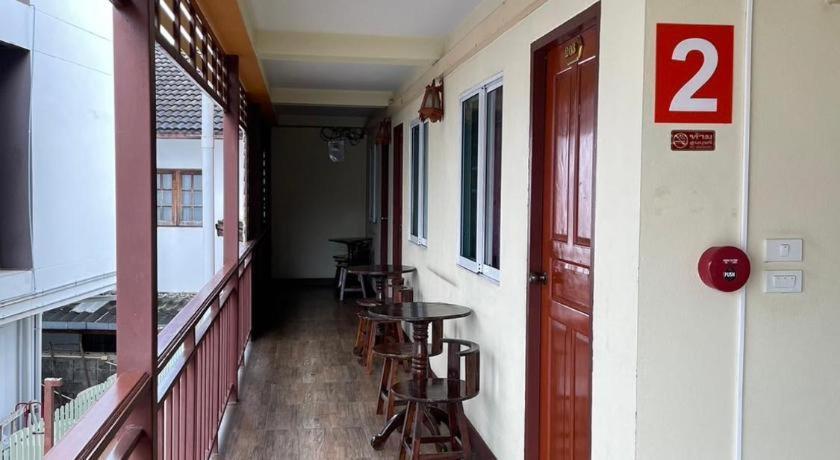 Oyo 799 Pudsadee Hotel Chiang Mai Exterior photo