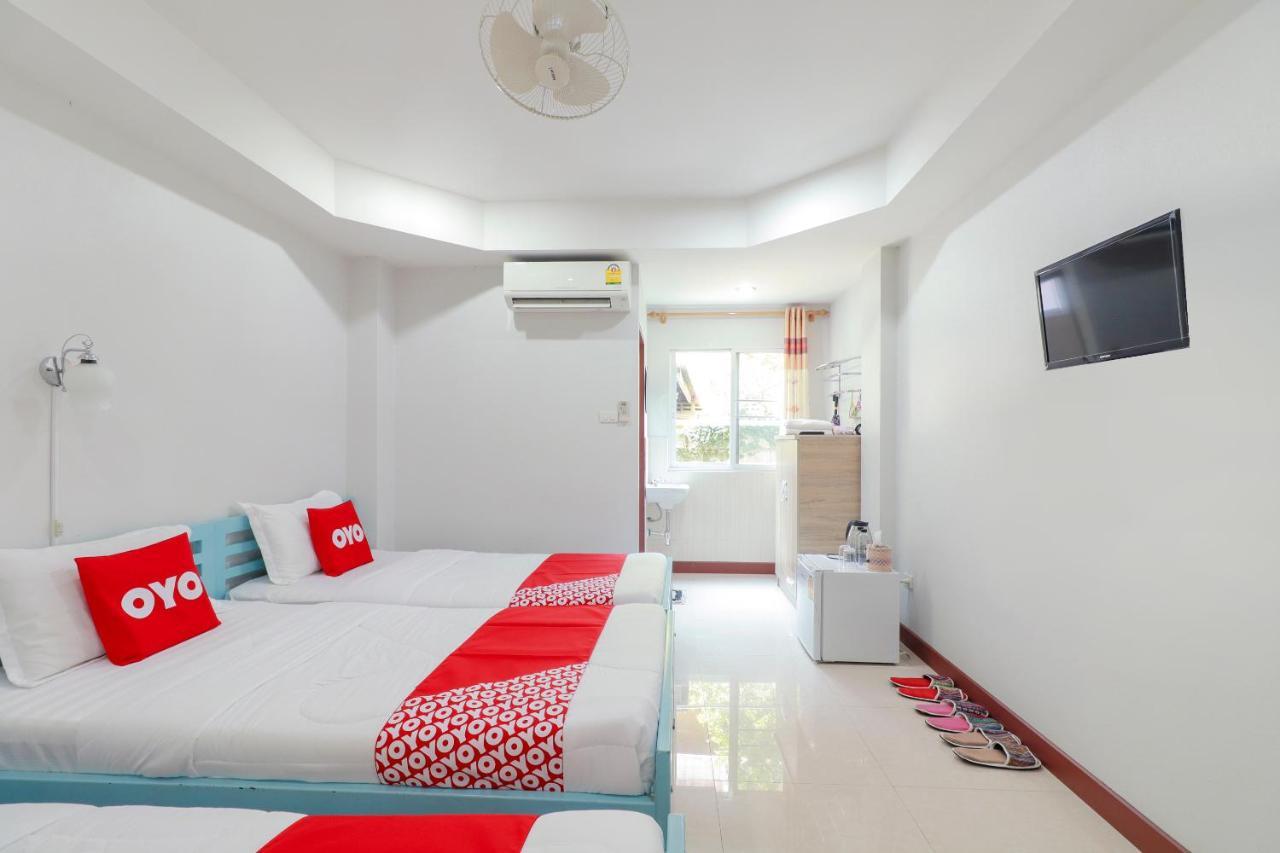 Oyo 799 Pudsadee Hotel Chiang Mai Exterior photo